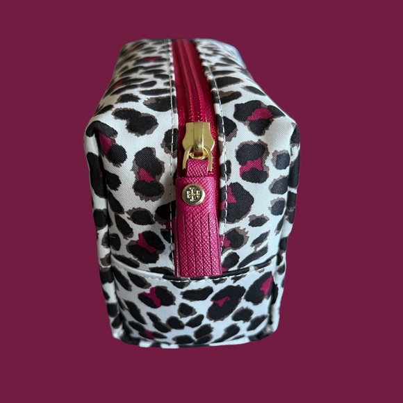 TORY BURCH NEW MAKEUP COSMETIC BAG BRIGITTE SNOW LEOPARD Mothers Day  gift - Picture 5 of 7